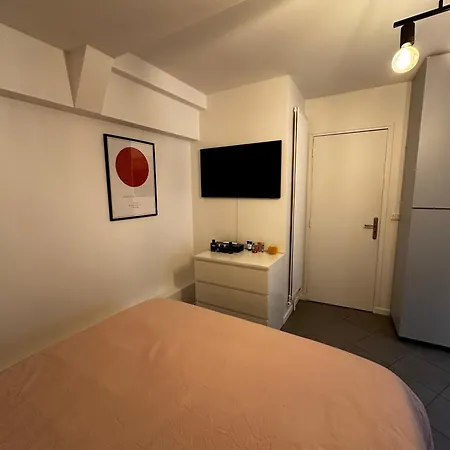 Modern And Bright W/a Terrace - 16th Apartment *